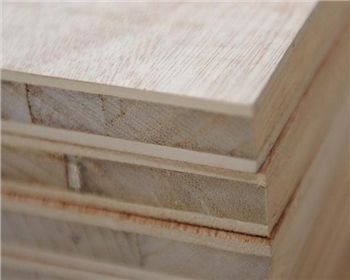 西安木工板、刨花板、纖維板、多層實(shí)木板到底哪個(gè)好？